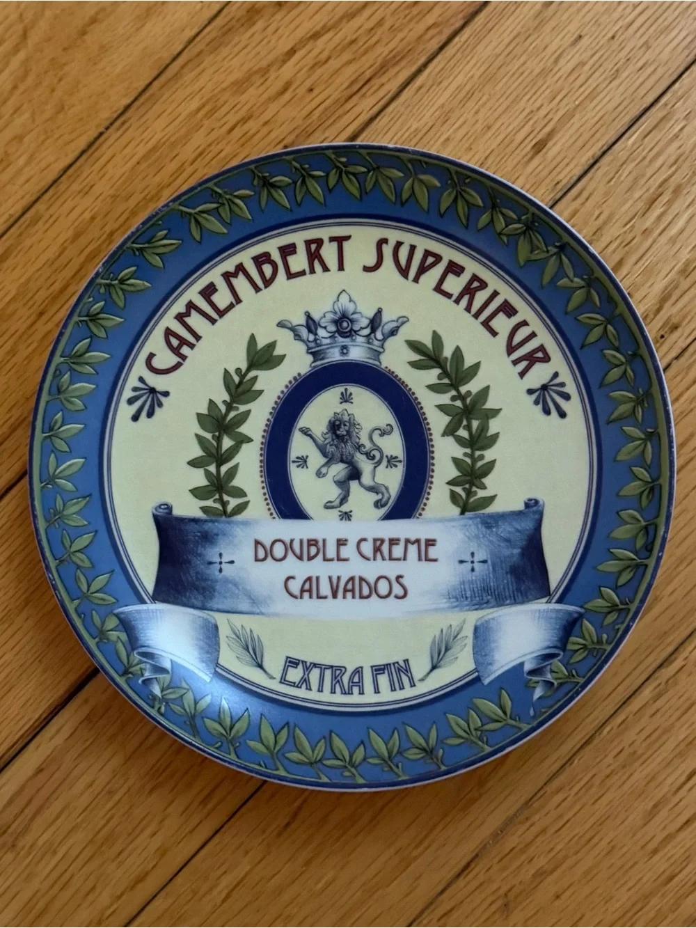 Pottery Barn Vintage Label Camembert Superieur Extra Fin Cheese Plate 7”
